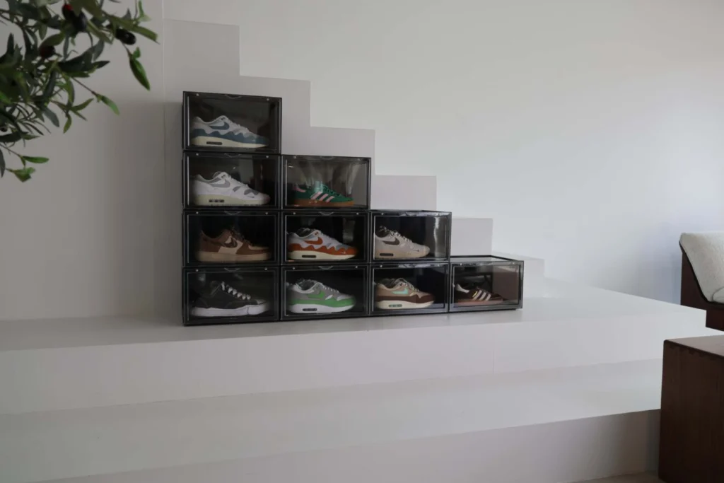 Sfeerfoto sneakerbox zwart